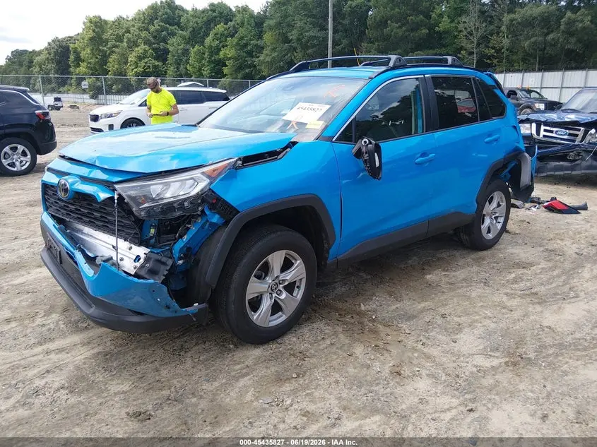 2021 TOYOTA RAV4 XLE