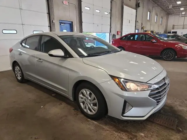 2019 HYUNDAI ELANTRA SE  