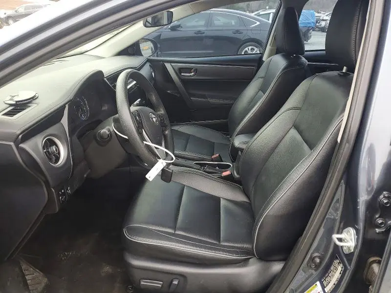 2017 TOYOTA COROLLA XLE  