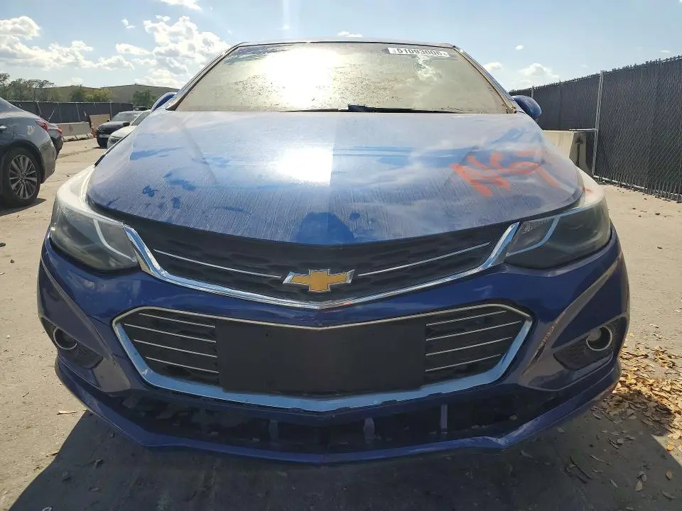 2017 CHEVROLET CRUZE LT  