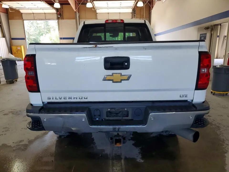 2015 CHEVROLET SILVERADO K2500 HEAVY DUTY LTZ  