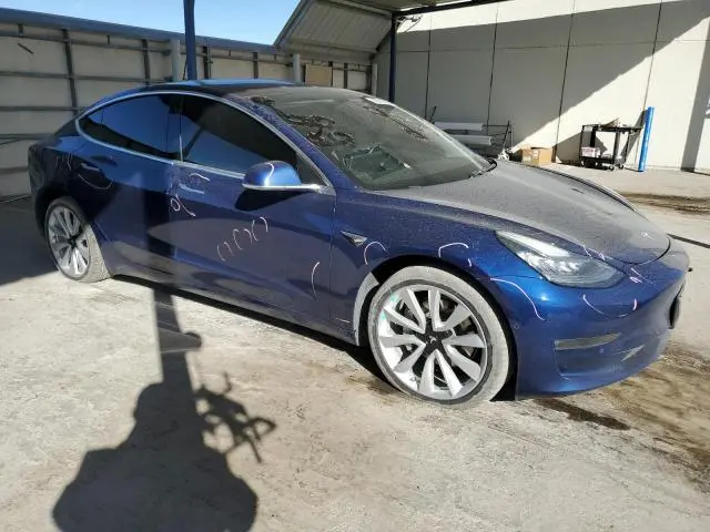 2018 TESLA MODEL 3 