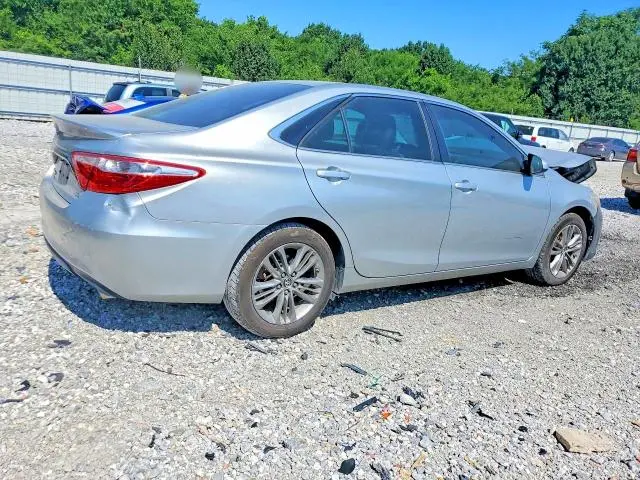 2016 TOYOTA CAMRY SE  