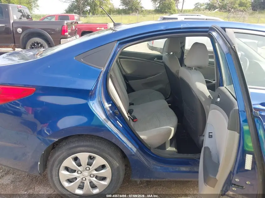 2016 HYUNDAI ACCENT SE
