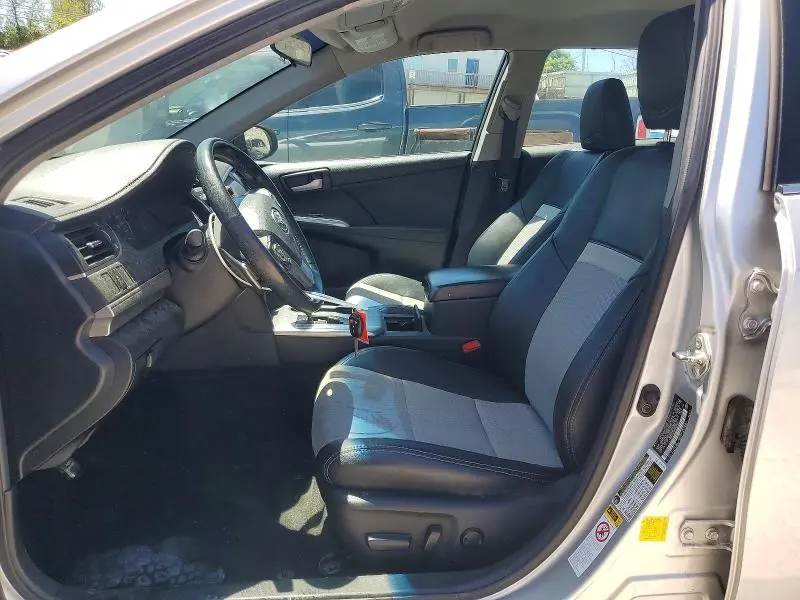 2013 TOYOTA CAMRY SE  