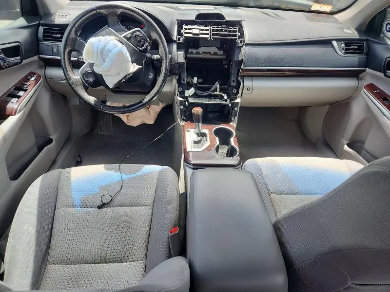 2012 TOYOTA CAMRY XLE  