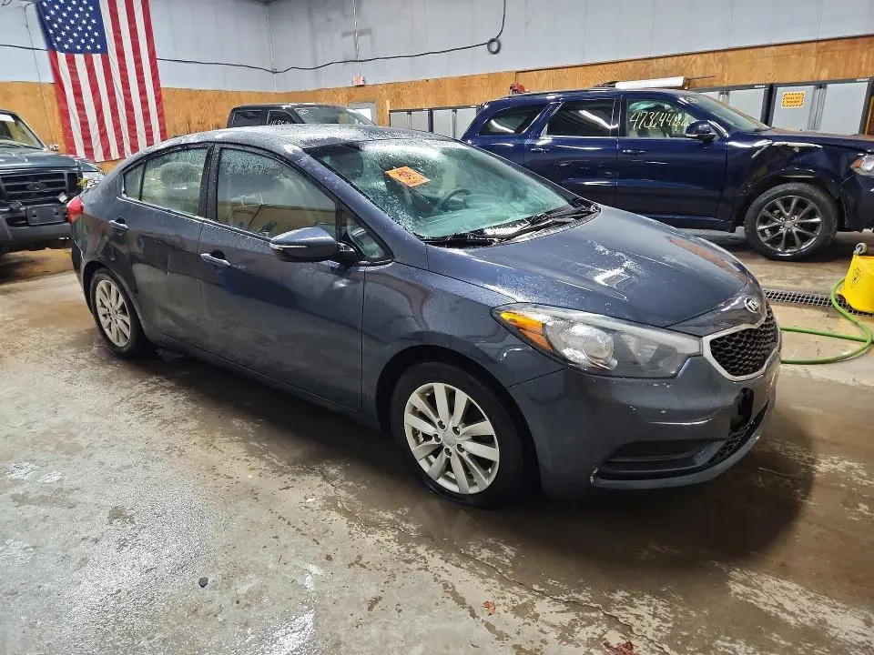 2016 KIA FORTE LX  