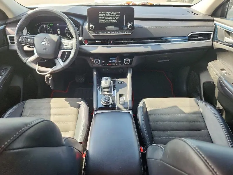 2023 MITSUBISHI OUTLANDER SE  