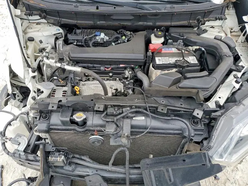 2016 NISSAN ROGUE SL  