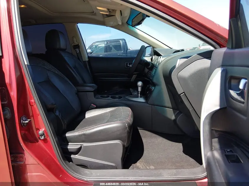 2011 NISSAN ROGUE SV