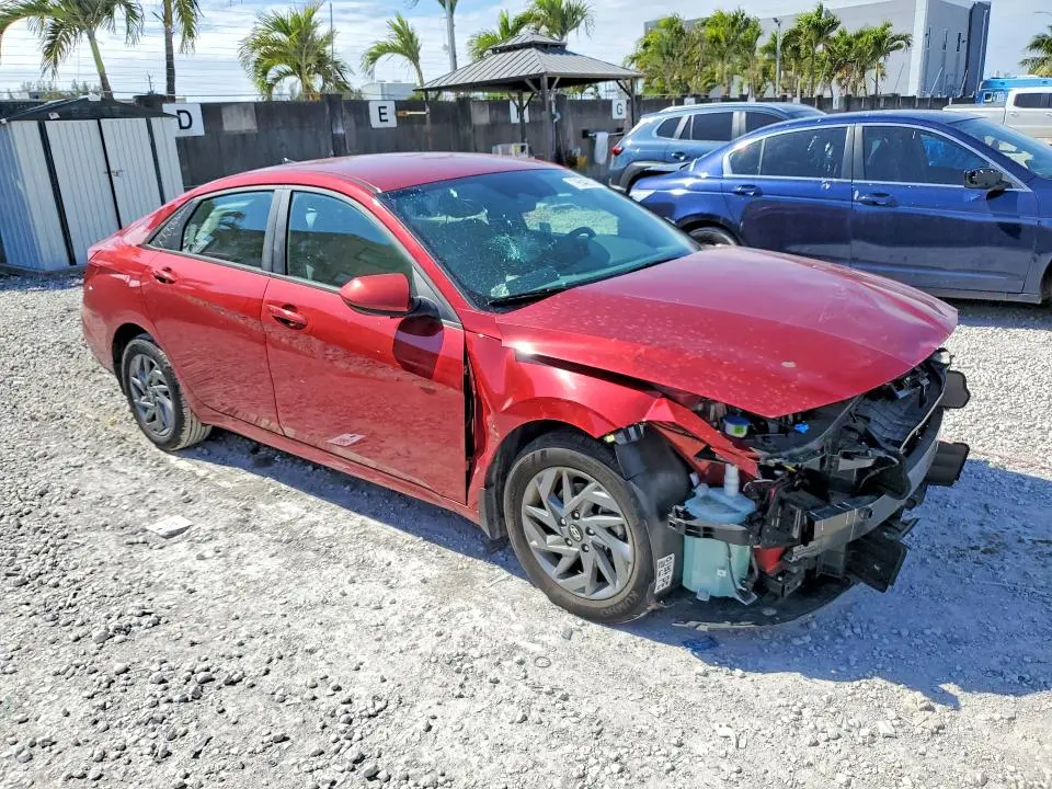 2024 HYUNDAI ELANTRA BLUE  