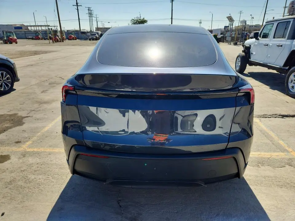 2026 TESLA MODEL Y   