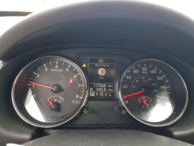 2011 NISSAN ROGUE S  