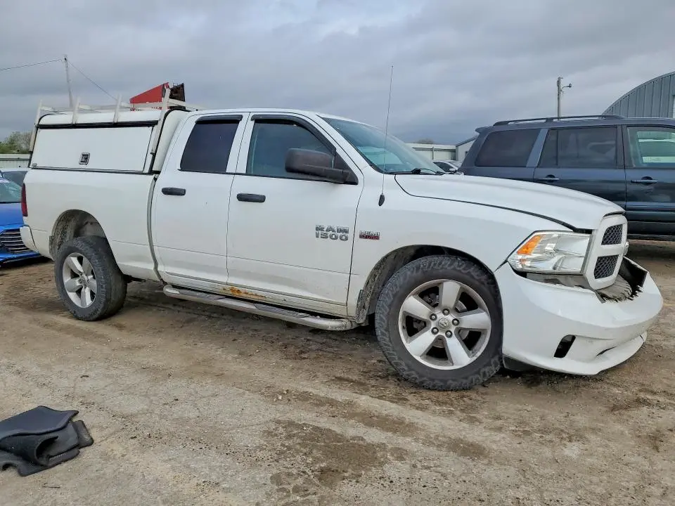 2013 RAM 1500 ST  