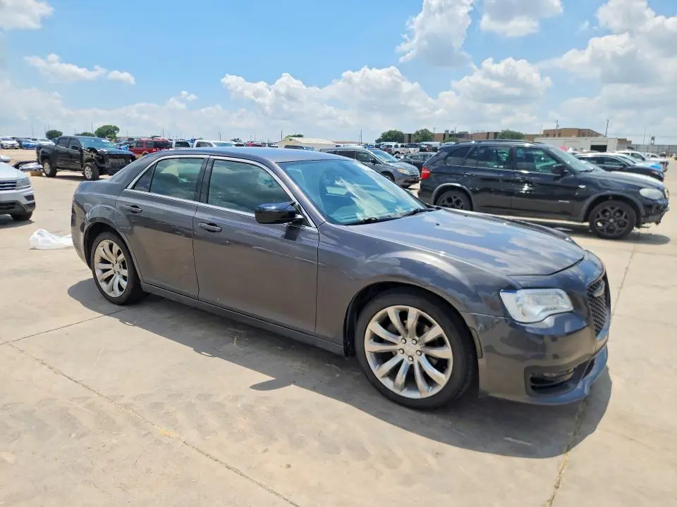 2018 CHRYSLER 300 TOURING  