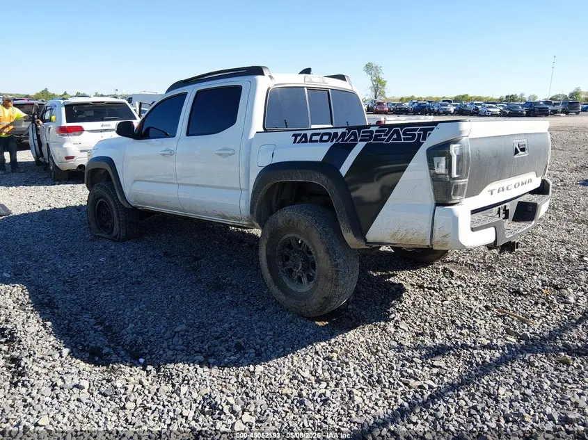 2021 TOYOTA TACOMA SR V6