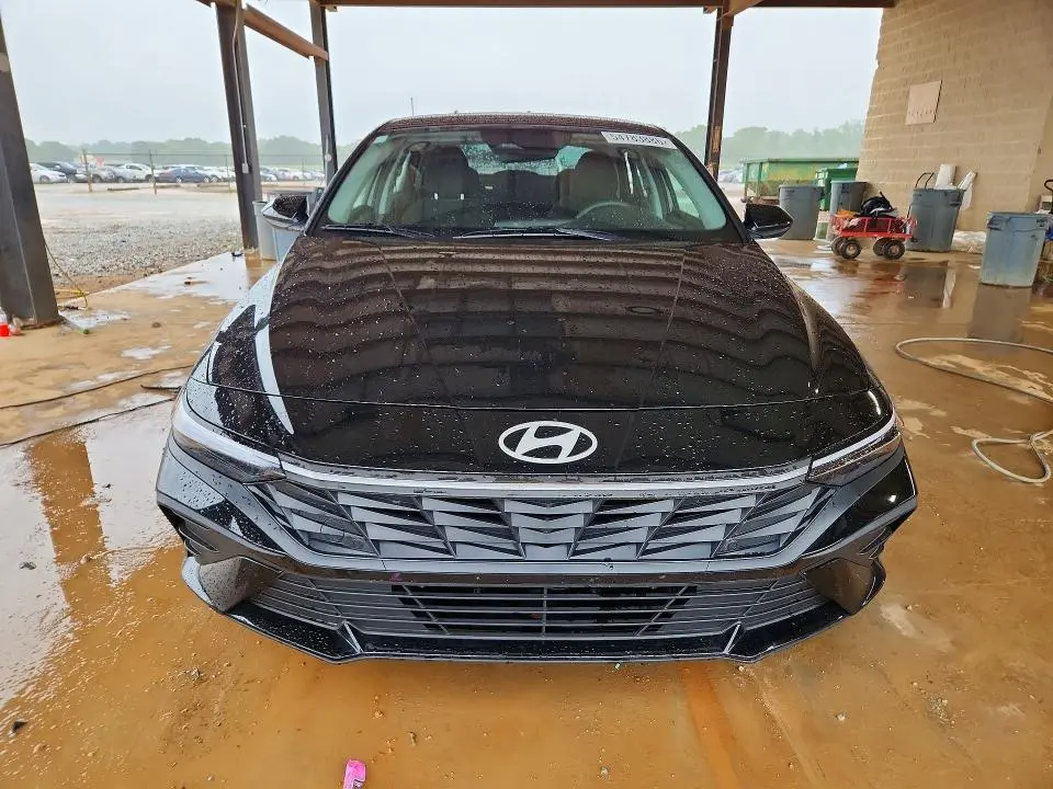 2024 HYUNDAI ELANTRA BLUE  