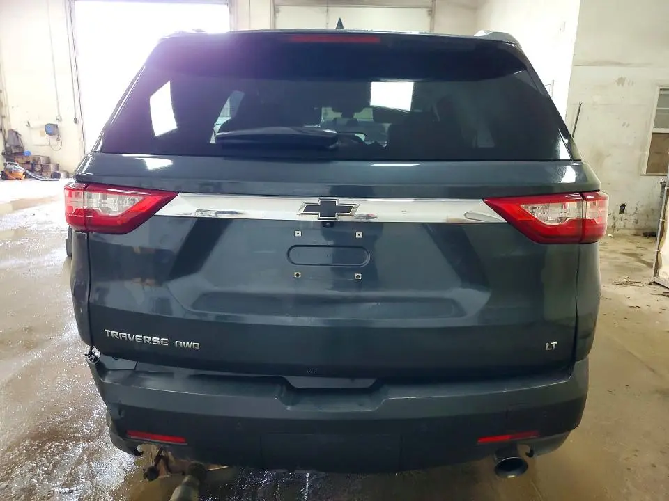 2021 CHEVROLET TRAVERSE LT  