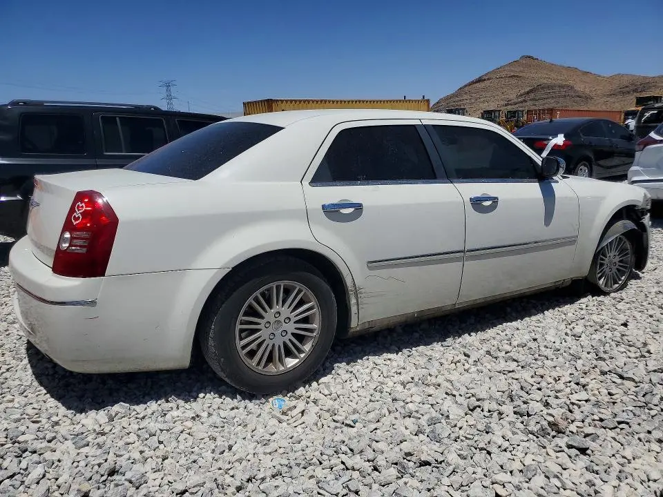 2010 CHRYSLER 300 TOURING  