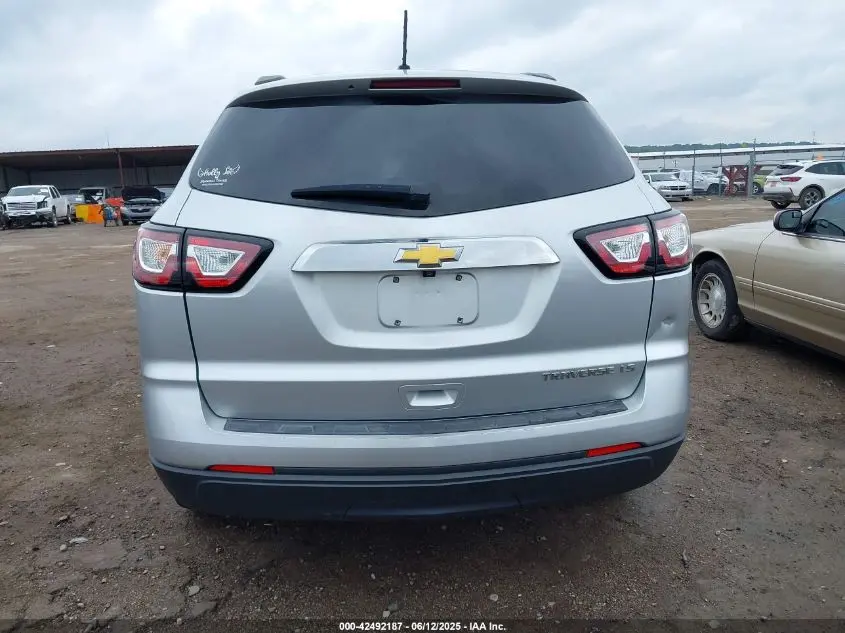 2014 CHEVROLET TRAVERSE LS
