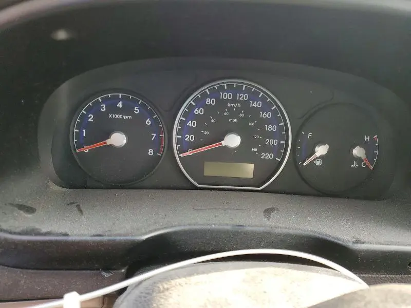 2010 HYUNDAI SANTA FE GLS  