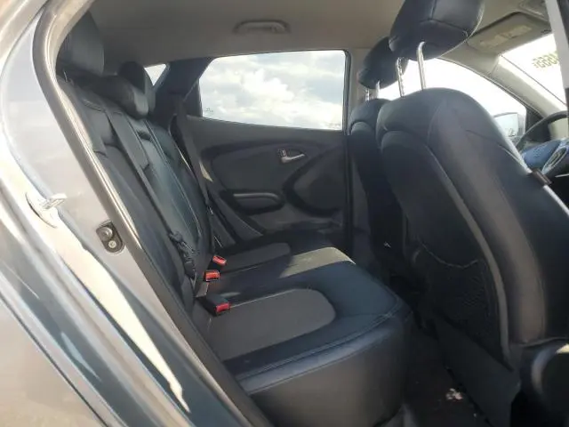 2010 HYUNDAI TUCSON GLS  