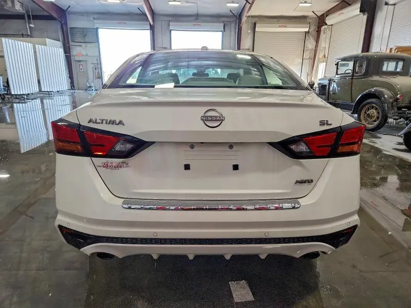2023 NISSAN ALTIMA SL  
