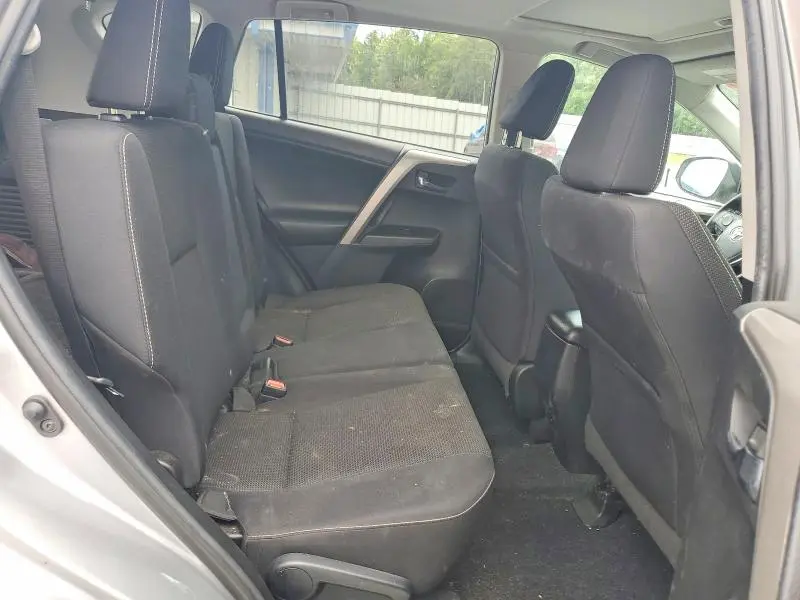 2018 TOYOTA RAV4 XLE  