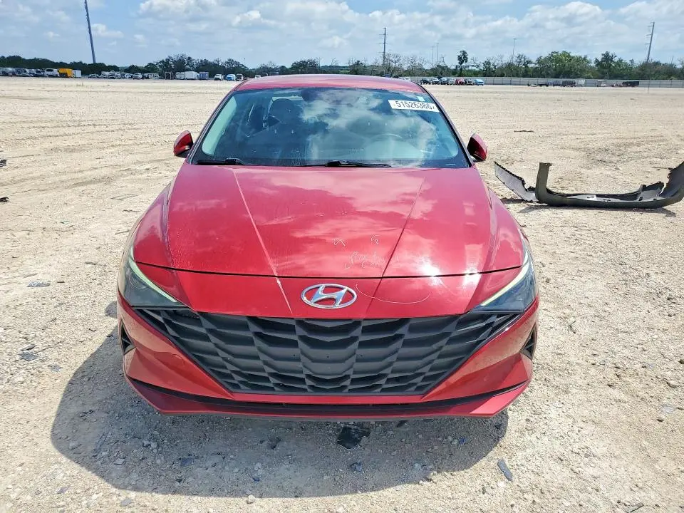 2021 HYUNDAI ELANTRA SEL  
