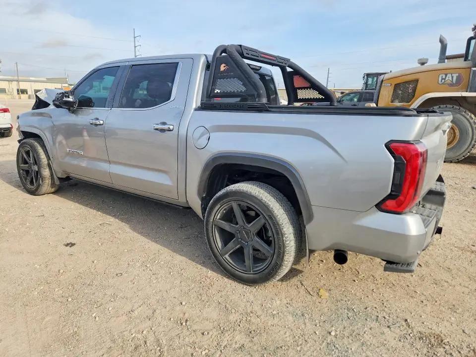 2022 TOYOTA TUNDRA CREWMAX LIMITED  