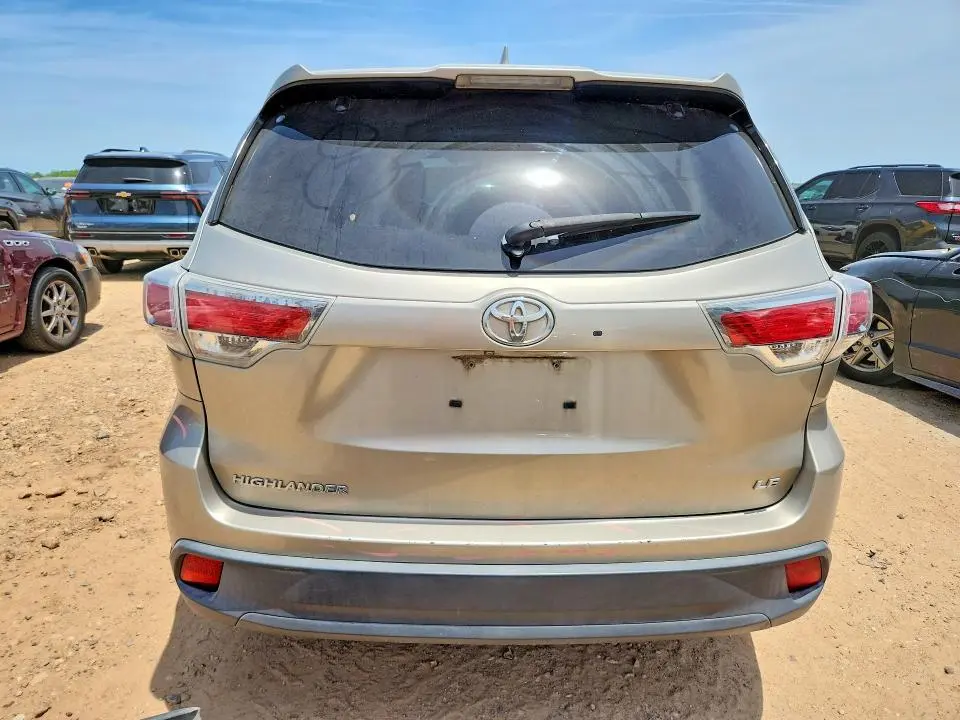2014 TOYOTA HIGHLANDER LE PLUS  