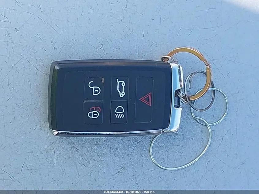 2019 LAND ROVER DISCOVERY HSE LUXURY