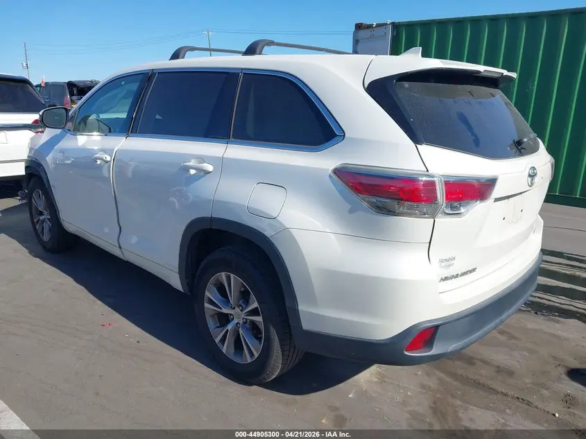 2015 TOYOTA HIGHLANDER LE PLUS V6