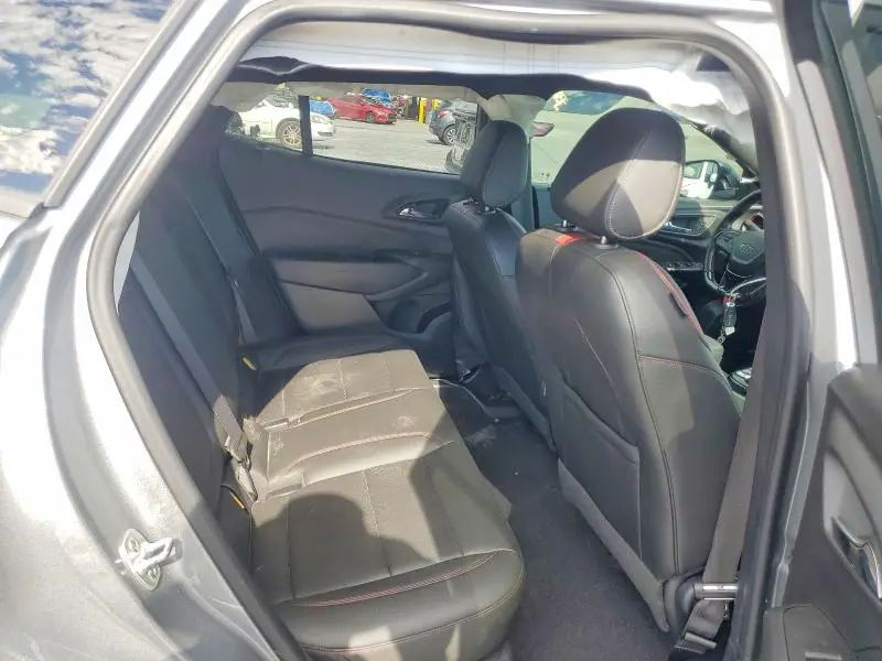 2025 CHEVROLET TRAX 2RS  
