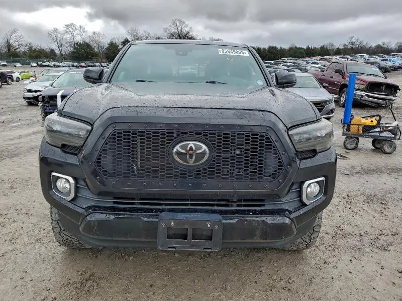 2018 TOYOTA TACOMA DOUBLE CAB  