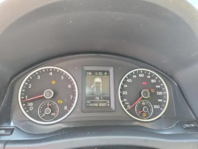 2011 VOLKSWAGEN TIGUAN S  