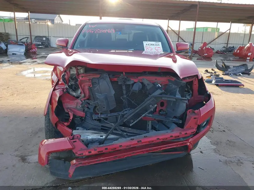 2020 TOYOTA TACOMA SR5 V6