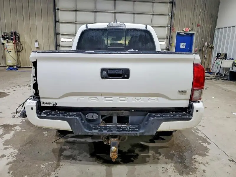 2018 TOYOTA TACOMA DOUBLE CAB  