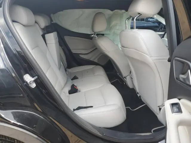 2019 MERCEDES-BENZ GLA 250  