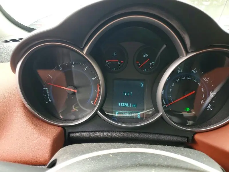 2011 CHEVROLET CRUZE LT  