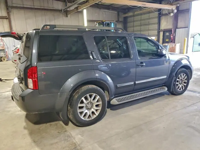 2011 NISSAN PATHFINDER S  