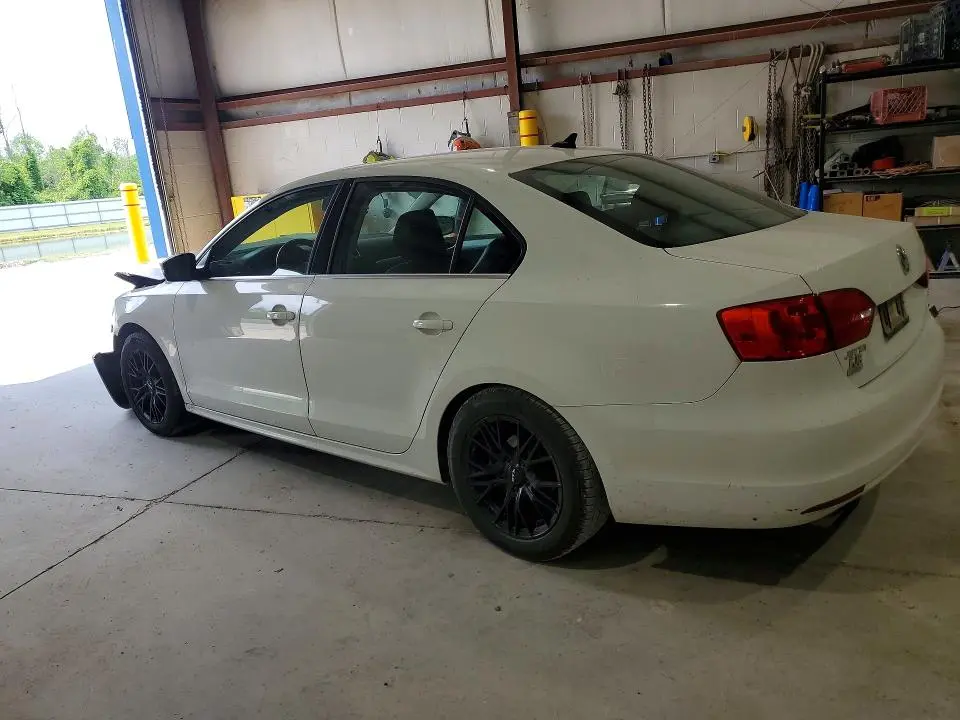 2014 VOLKSWAGEN JETTA SE  
