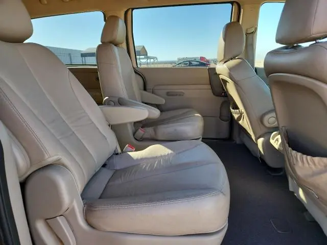 2011 KIA SEDONA