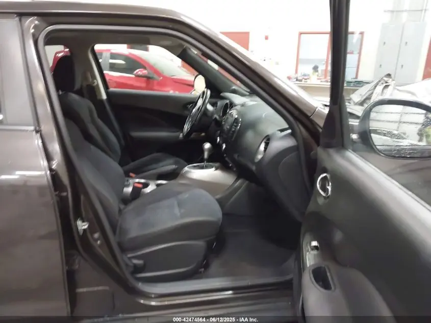 2011 NISSAN JUKE SV
