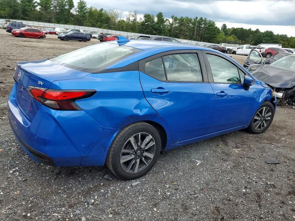 2021 NISSAN VERSA SV  