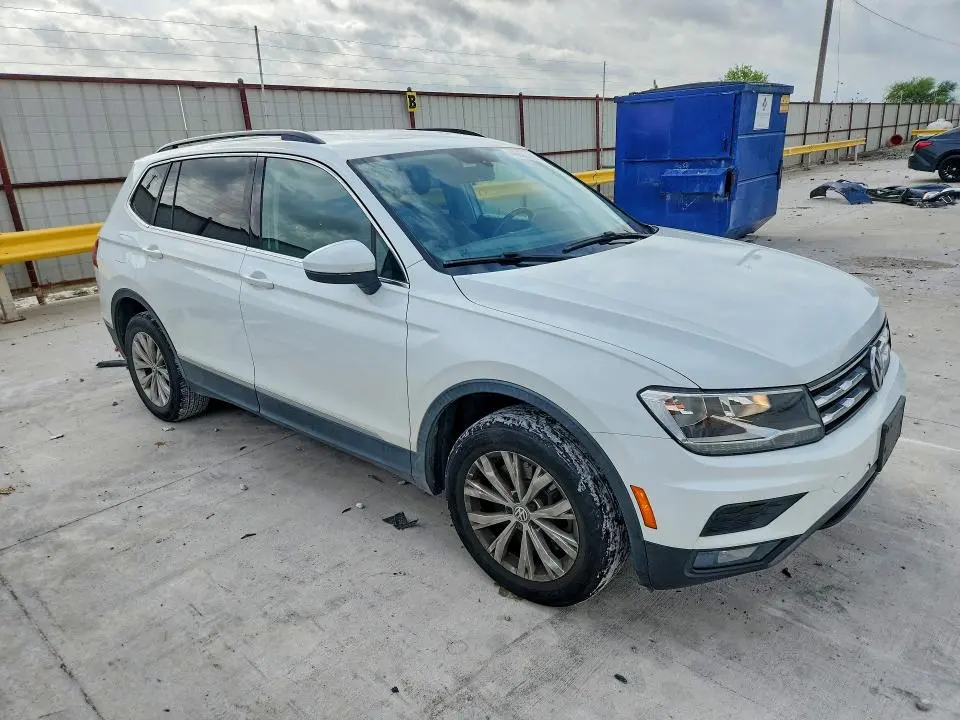 2018 VOLKSWAGEN TIGUAN SE  