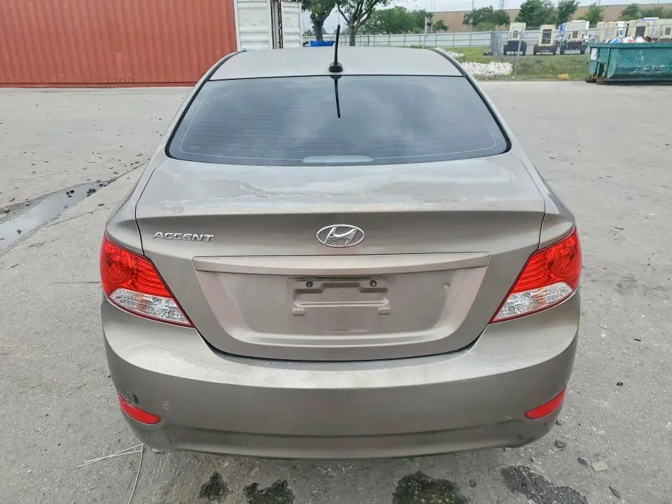 2012 HYUNDAI ACCENT GLS  