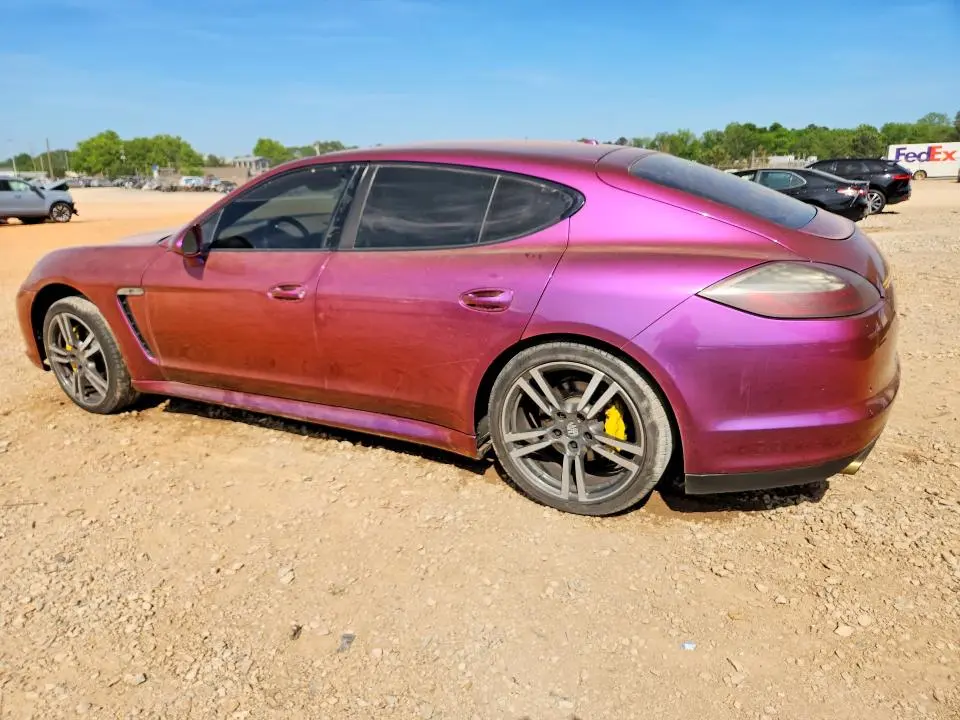 2013 PORSCHE PANAMERA 2  