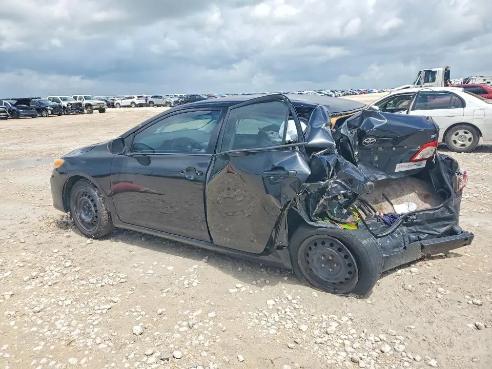 2012 TOYOTA COROLLA LE  