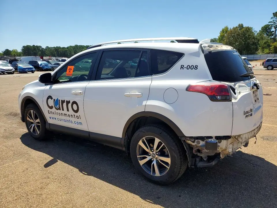 2018 TOYOTA RAV4 XLE  